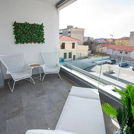 Apartment Avia